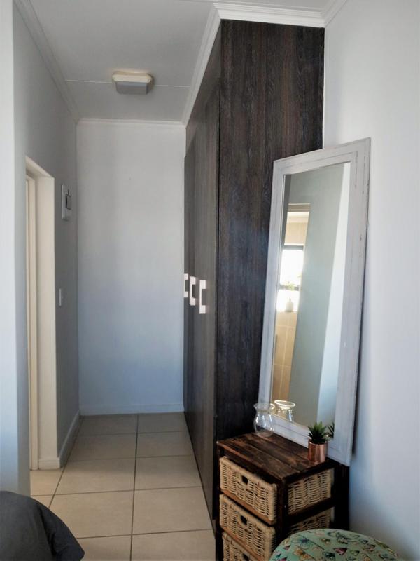 1 Bedroom Property for Sale in Sandown Western Cape